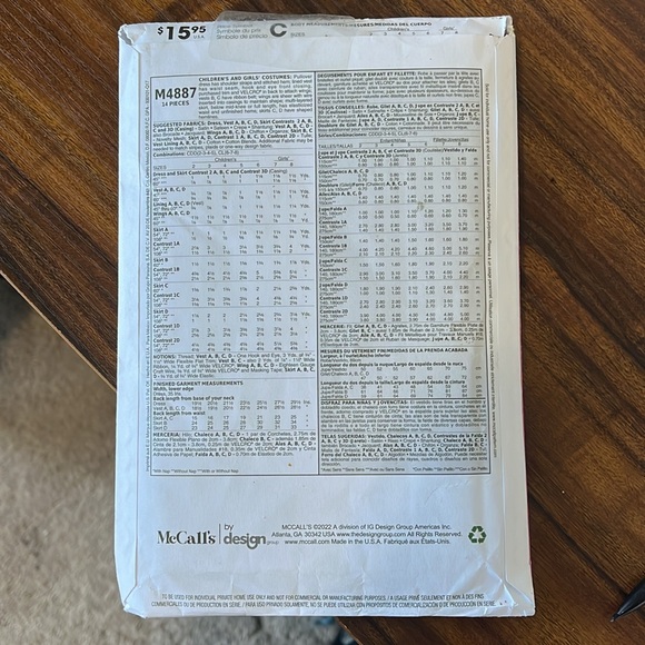 Unused McCall’s Costume Pattern. - Picture 3 of 3